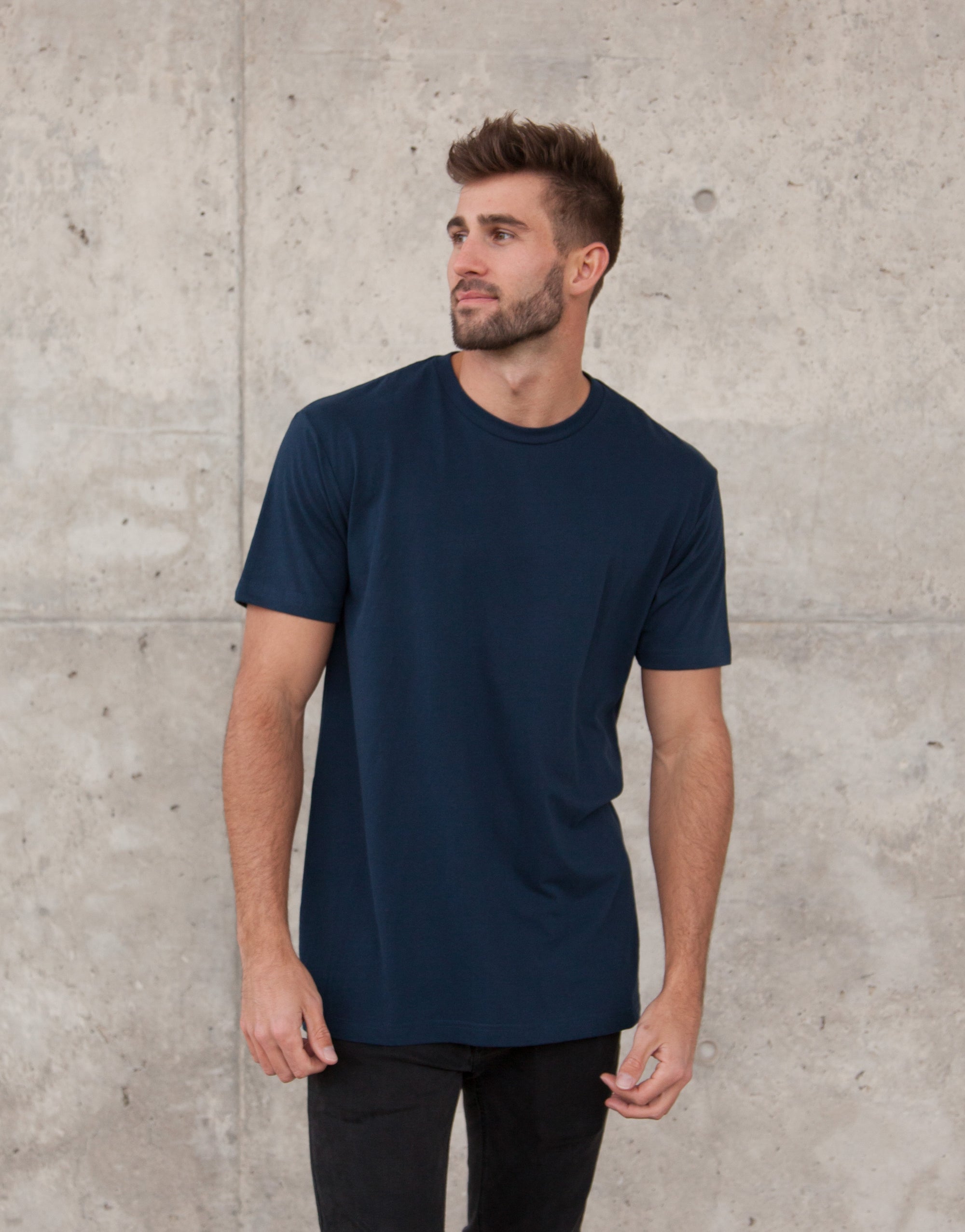 MAGO Navy blue short sleeve t-shirt